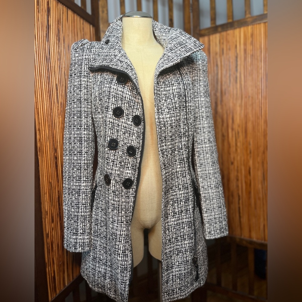 Bebe wool winter jacket, funnel neck, tweed, new w/tags, small